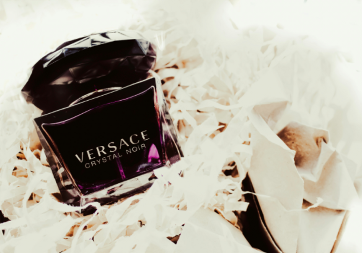 Versace: No itāļu ateliera līdz pasaules zīmolam>
