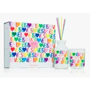 ipuro Limited Edition Love Is Love svece + difuzors dāvanu iepakojumā 50g / 50ml