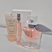 Lancome La Vie Est Belle dāvanu komplekts parfimēts ūdens 30ml + parfimēts ūdens 10ml + dušas želeja 50ml - no box