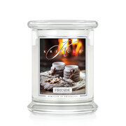 Kringle Candle Fireside aromātiskā svece, vidēja, 2 daktis (411 g)