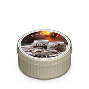 Kringle Candle Fireside aromātiskā svece (35 g)