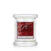 Kringle Candle Frosted Mahogany aromātiskā svece, 1 daktis (127 g)