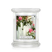 Kringle Candle Picket Fence vidēja 2-dakti aromātiskā svece (411 g)