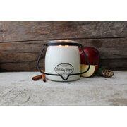 MILKHOUSE CANDLE Holiday Home aromātiskā svece Sviesta BURKAS 2-daktis (454 g)