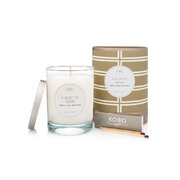 KOBO Aurelia Violette Noir Candle aromātiskā svece (11 unces / 312g)