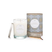 KOBO Motif Zapote Candle aromātiskā svece (11 unces / 312g)