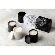 Vila Hermanos Never Alone N.1 Woman aromātiskā svece 200g