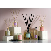 Vila Hermanos Apothecary Northern Cities COPENHĀGENAS aromātiskā svece 150g