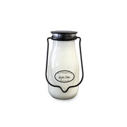 MILKHOUSE CANDLE Layer Cake aromātiskā svece Piena pudele liela 396g
