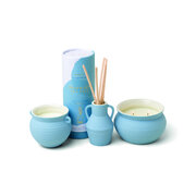 Paddywax SANTORINI gaiši zila - rozmarīna jūras sāls aromātiskā svece 13oz / 368g