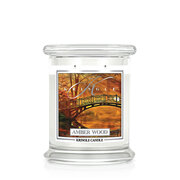 Kringle Candle Amber Wood vidēja 2-dakti aromātiskā svece (411g)