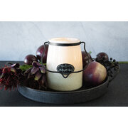 MILKHOUSE CANDLE Midnight Plum aromātiskā svece SVIESTA BURKĀ (624 g)
