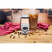 MILKHOUSE CANDLE Caramel Cold Brew aromātiskā svece MILKBOTTLE (227 g)